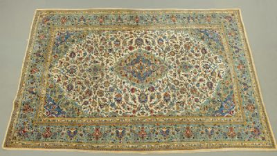 Persian Design Rug at Dolan's Art Auction House