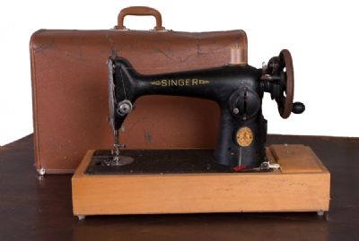 Singer Sewing Machine at Dolan's Art Auction House