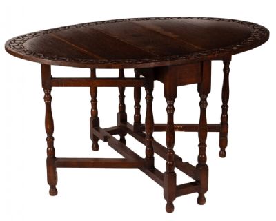Oval Oak Table at Dolan's Art Auction House