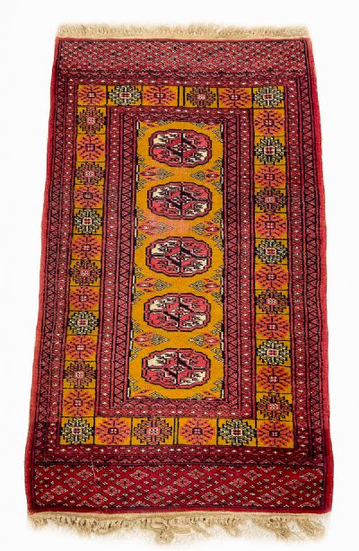 Persian Pattern Rug at Dolan's Art Auction House